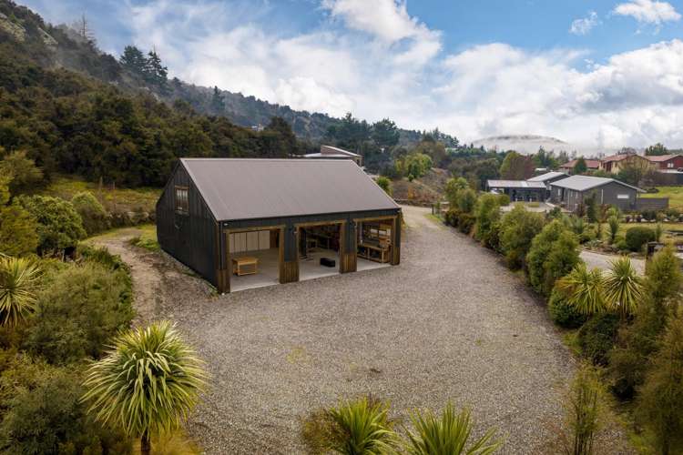 9 Goldie Lane Albert Town_16