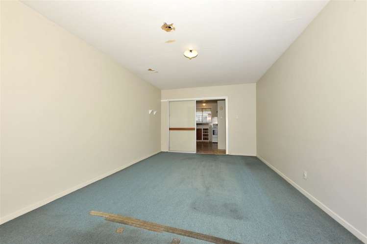 2/563 Cashel Street Linwood_5