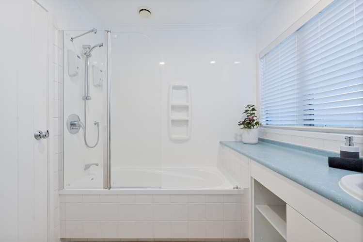 16 Braestar Court Henderson_24