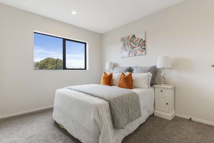 2/273 Mt Albert Road_5