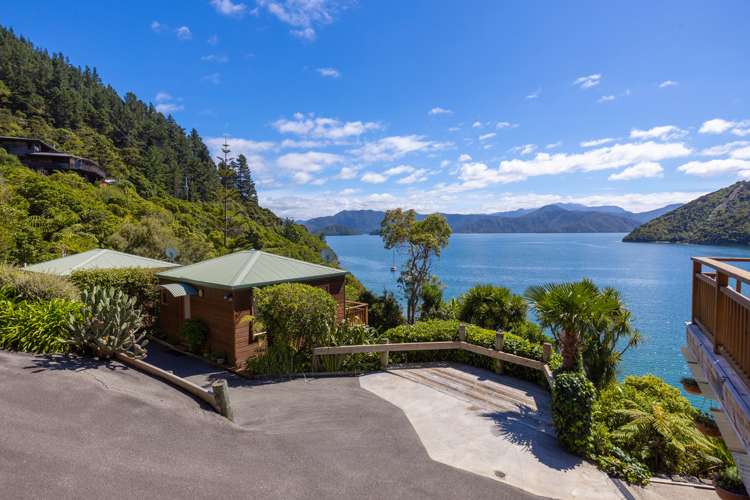 425 Port Underwood Road Whatamango Bay_15