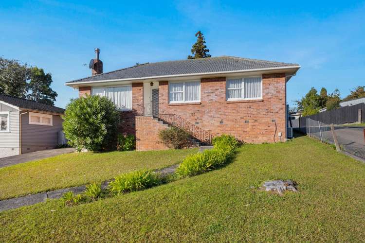 84 Barrys Road Glendene_2