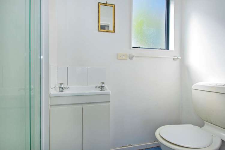 8 Howards Way Kamo_11