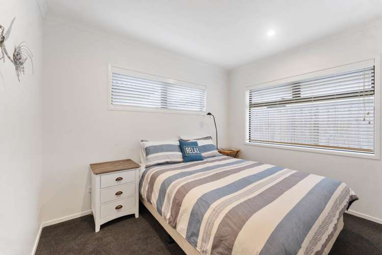 4B Lillian Place Orewa_16