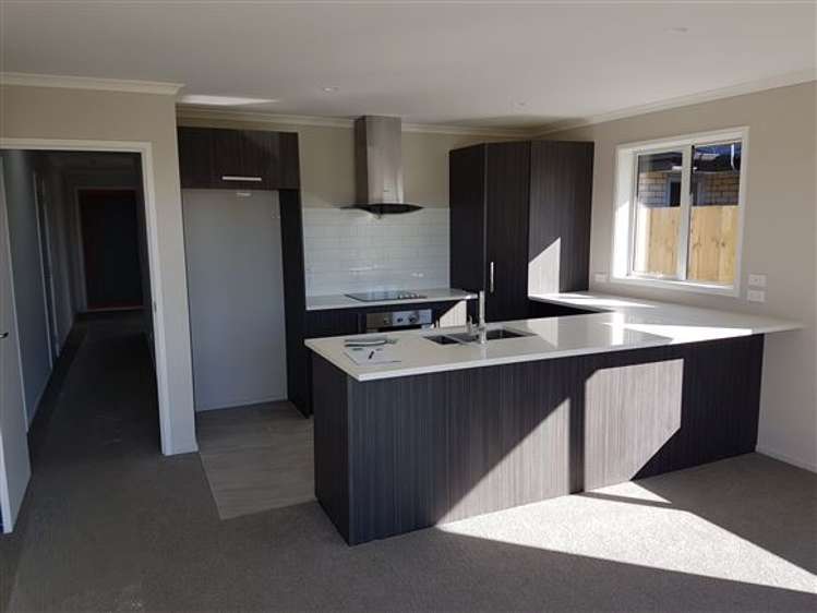 6 Wiersma Lane Wigram_32