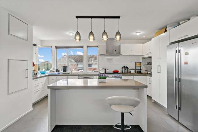 4 Olsen Avenue Hillsborough_4