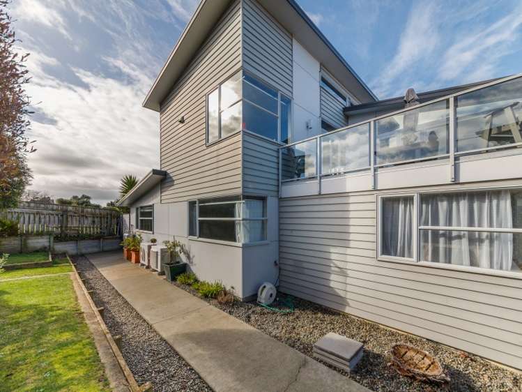 12 Shakespeare Way Kelvin Grove_19