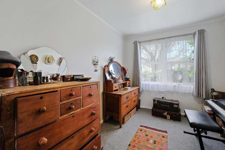 11 Ropata Street Inner Kaiti_12
