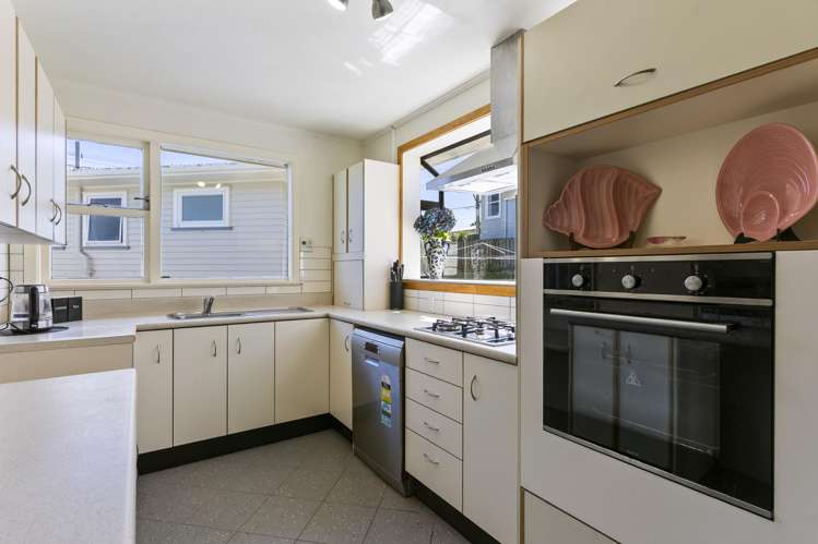 22 Cotswold Crescent Newlands_8