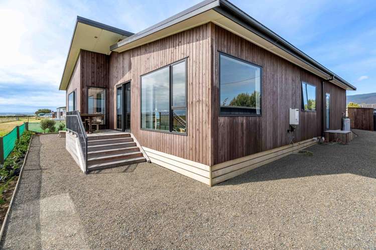 1 Surrey Street Orepuki_14