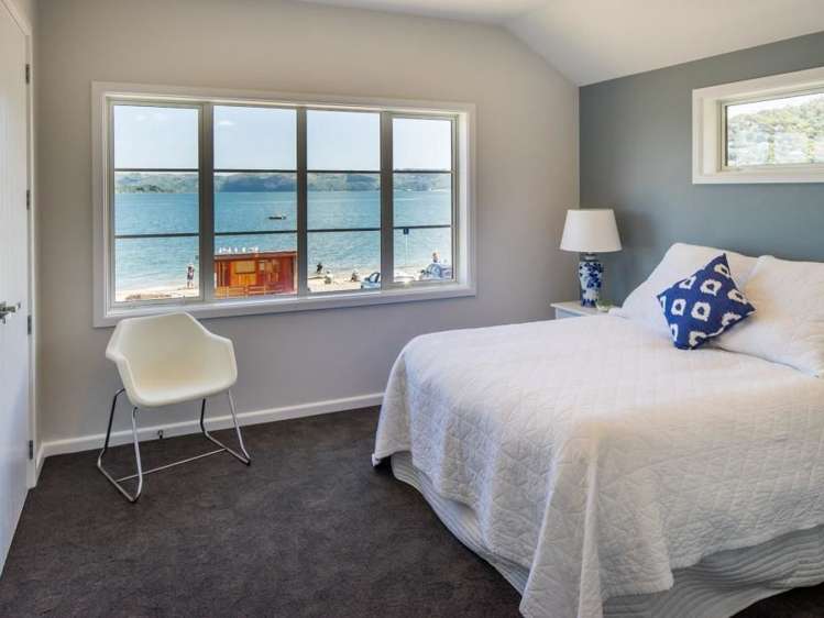 616 Marine Drive Days Bay_16