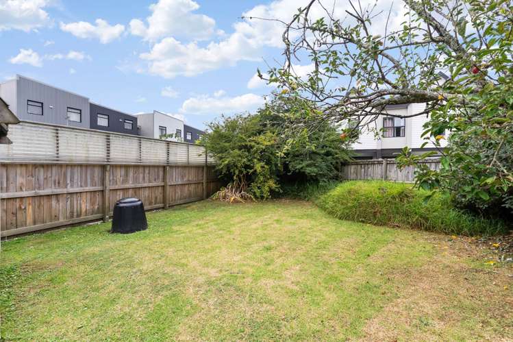 9 Mavis Place Beach Haven_17