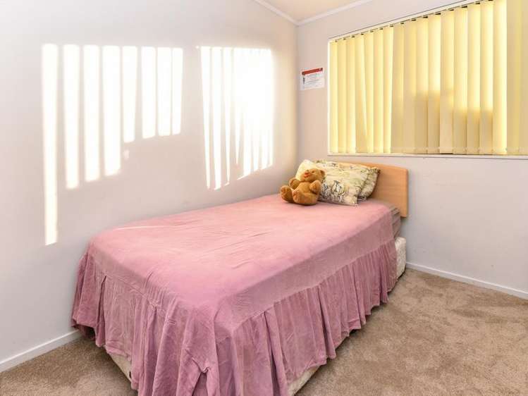 2/1 Rebecca Rise Manurewa_9