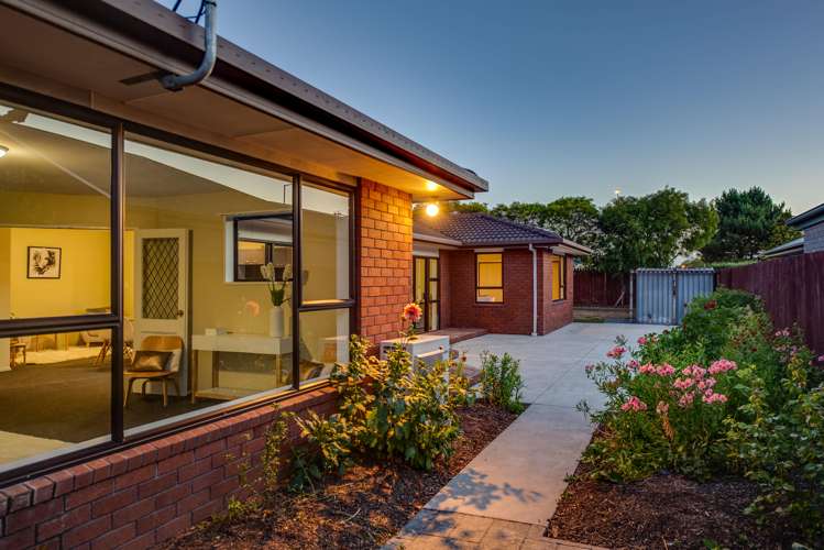 6 Lutheran Close Burwood_13