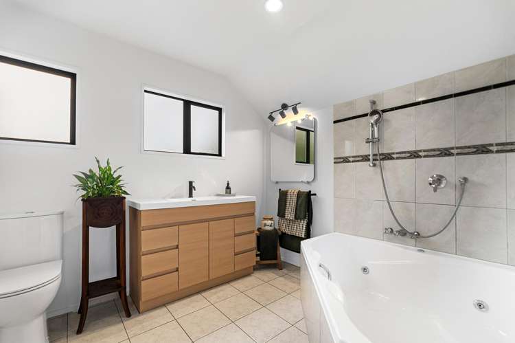 100 Gardiners Road Harewood_21