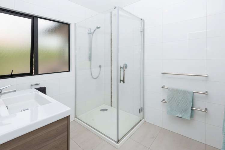 142 John Brooke Crescent East Tamaki Heights_15