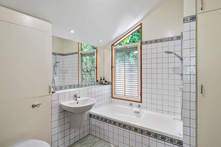 42 Zephyr Terrace Governors Bay_16