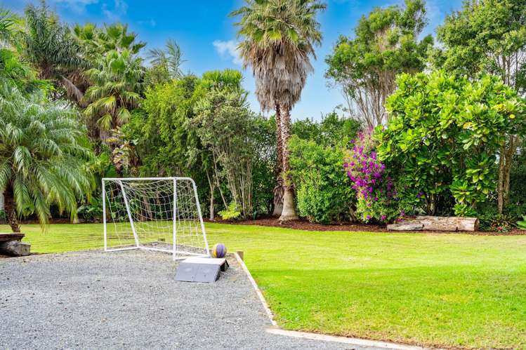 381 Cove Road Waipu_23