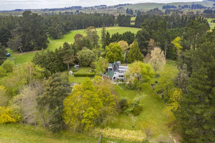 Prime 28 acres in Okuku!