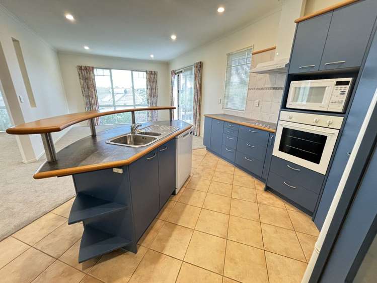 8 Rosebay Rise Henderson_5