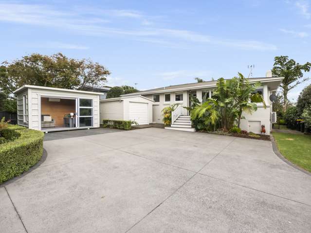 22 Smiths Road Matua_1