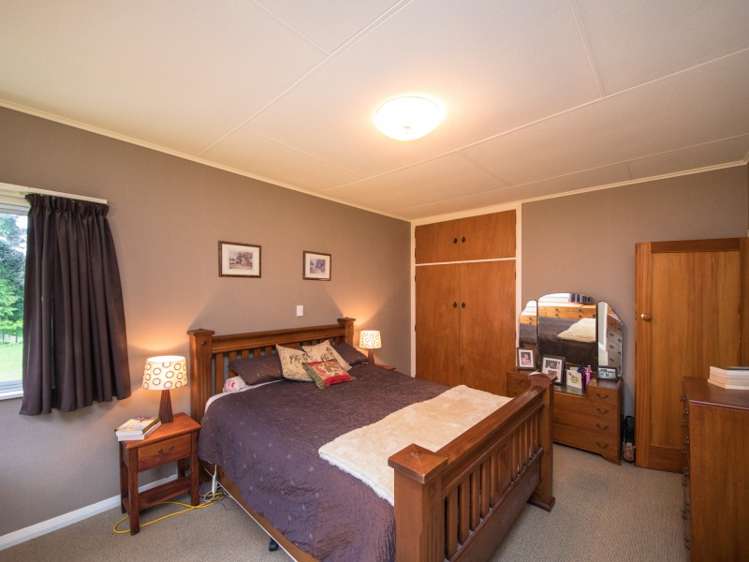 181 Short Road Halcombe_22