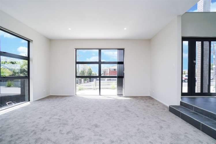 20a Hepburn Road Glendene_4