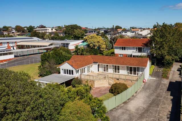 42 Bolton Street Blockhouse Bay_3