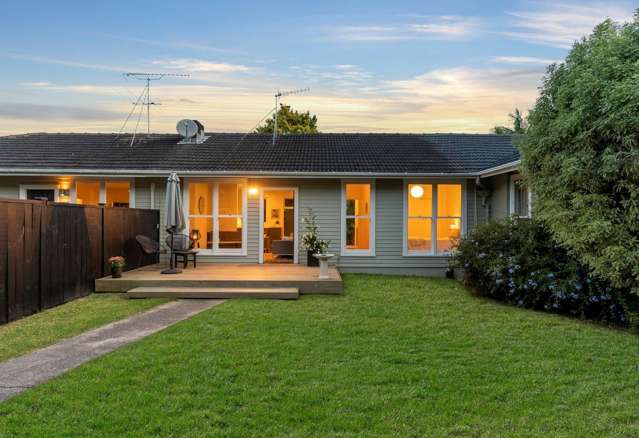 Furnished Stylish Home in the Heart of St Heliers