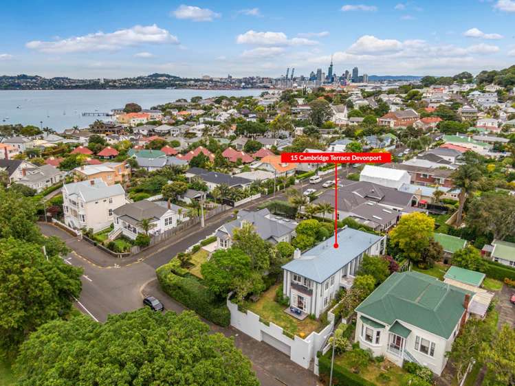 15 Cambridge Terrace Devonport_16
