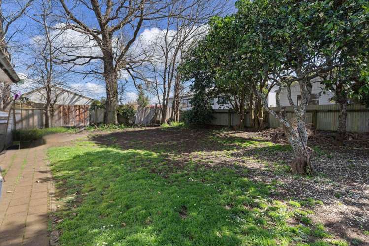 4/8 Maunu Road Papatoetoe_11