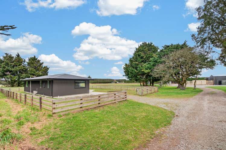 325 Curraghs Road Rolleston_17