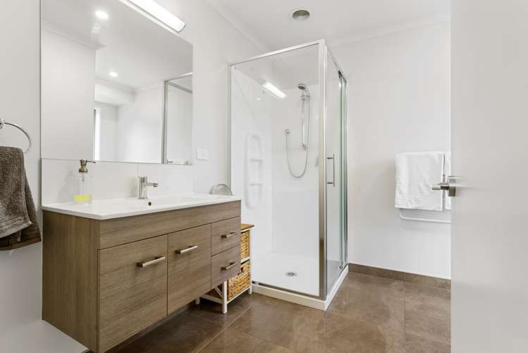 60 Fairfax Crescent Pyes Pa_11