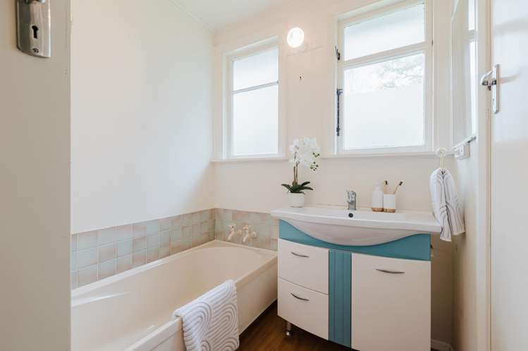 98 Florence Avenue Palmerston North Central_14