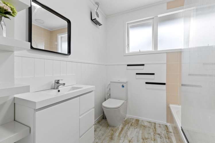 8 Karaka Road Whenuapai_10