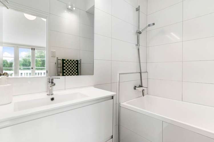 54 Kensington Avenue Mount Eden_14