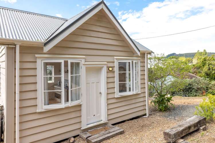 10 Putiki Road Ostend_1