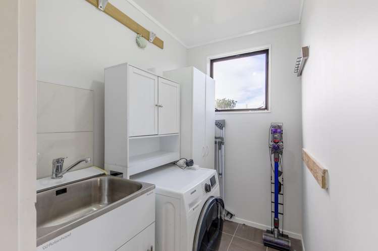 1 Rea Grove Turangi_16