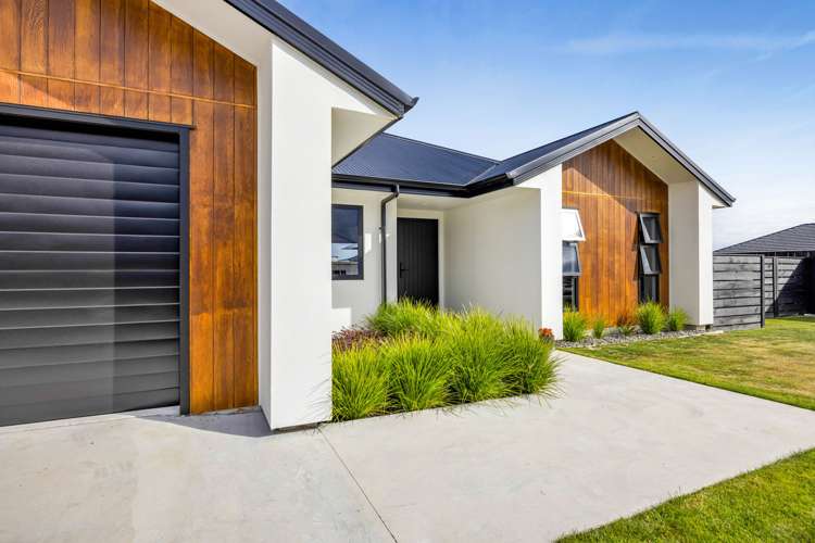 5 Pukatea Street Hawera_28