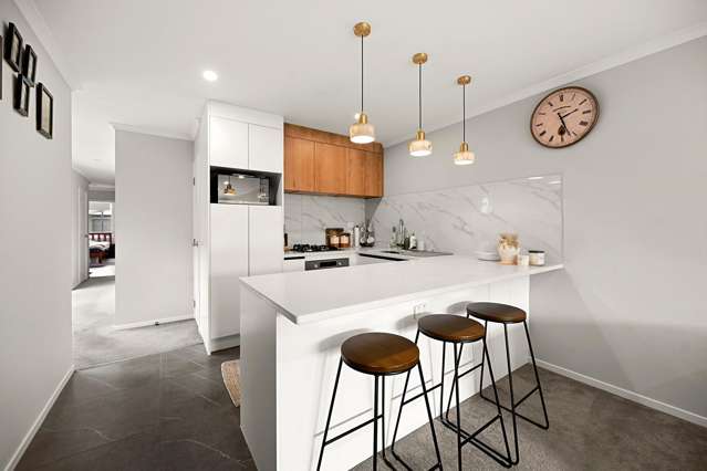 2/3 Tiro Place Rototuna North_3