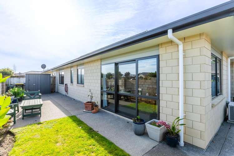 5/3 Georgia Grove Paraparaumu_6