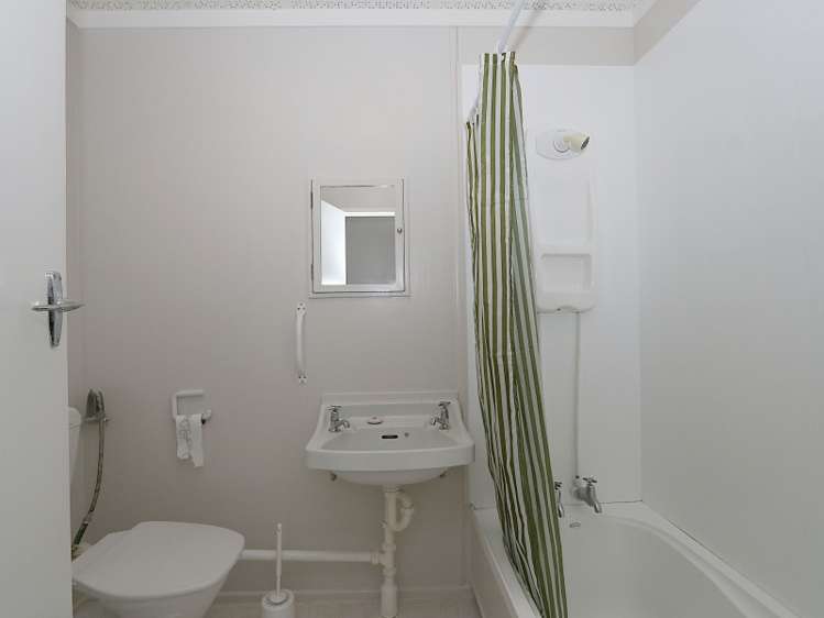 20b Main Road Raglan_10