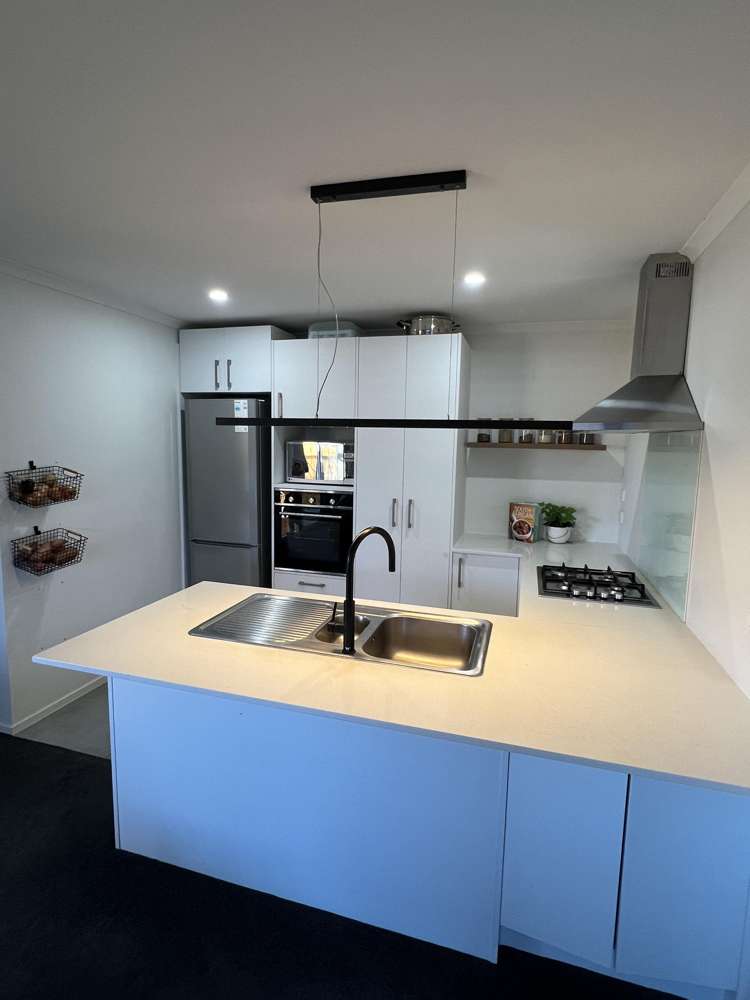 32 Whareatua Avenue Takanini_4