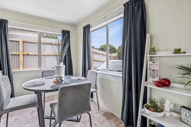 2/4 Cumberland Street Tauhara_5