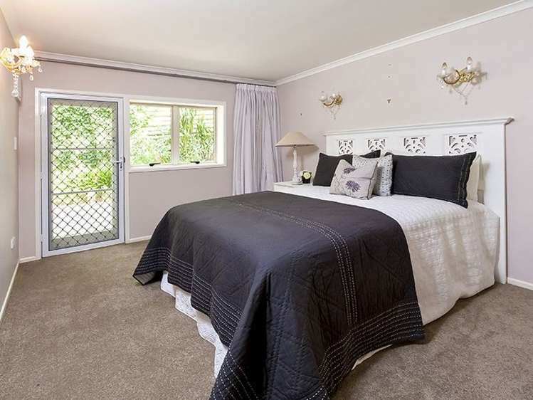 90 Beach Road Mellons Bay_10