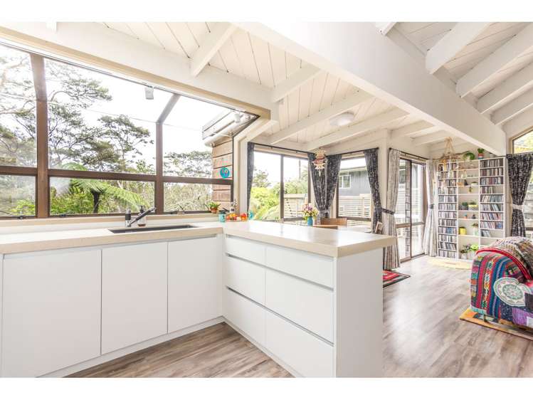 89 Scenic Drive Titirangi_7