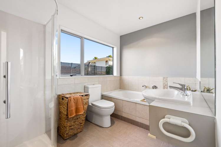 8A Norman Road Titirangi_19