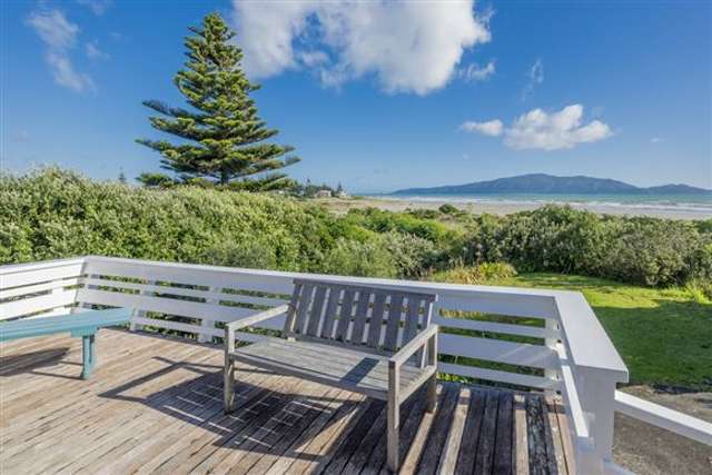 39 Field Way Waikanae Beach_3