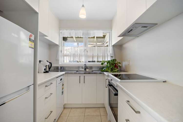 2/8 Geraldine Place Kohimarama_5