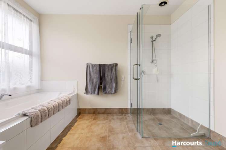 10A Mere Road Taupo_16